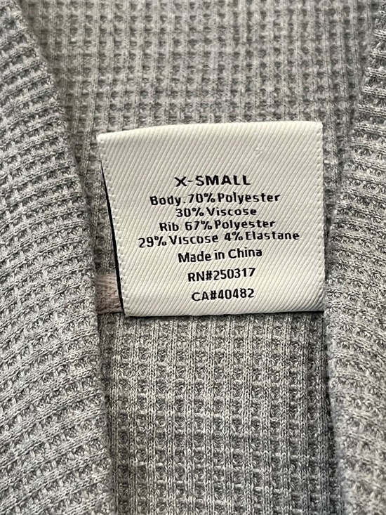 Set - Varley half zip (Hawley) top and bottoms 25" - Picture 7 of 15